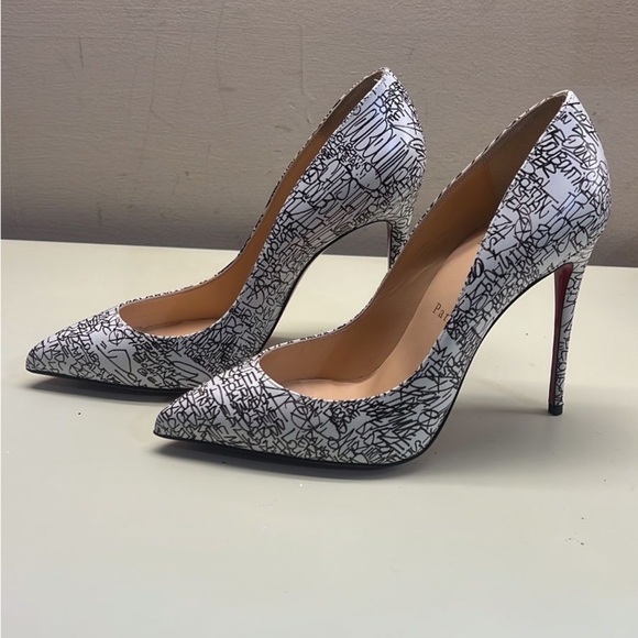 Christian Louboutin White and Black Heels with Luxurious Texture - Picture 1 of 8